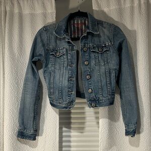 American Eagle Outfitters Classic Cropped Blue Jean Jacket